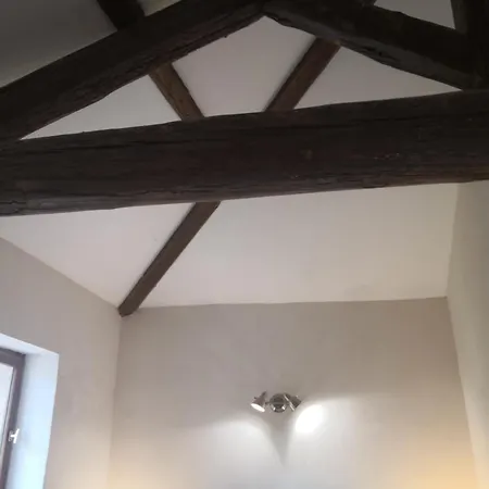 Appartement Meuble A L'oree Des Vignes En Beaujolais *